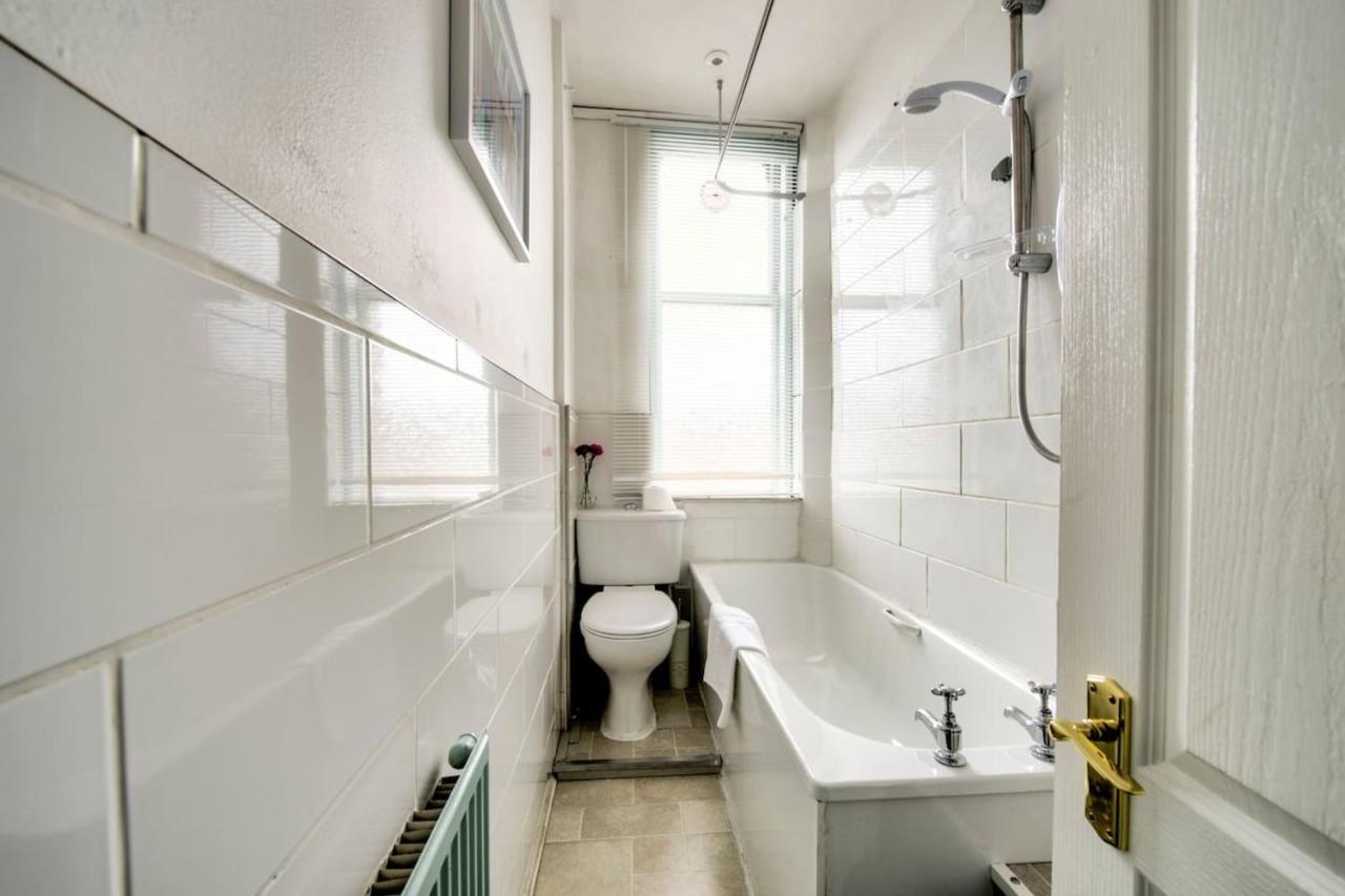 Guestready - Cosy Home 5 Minutes From Waverley! Единбург Екстериор снимка