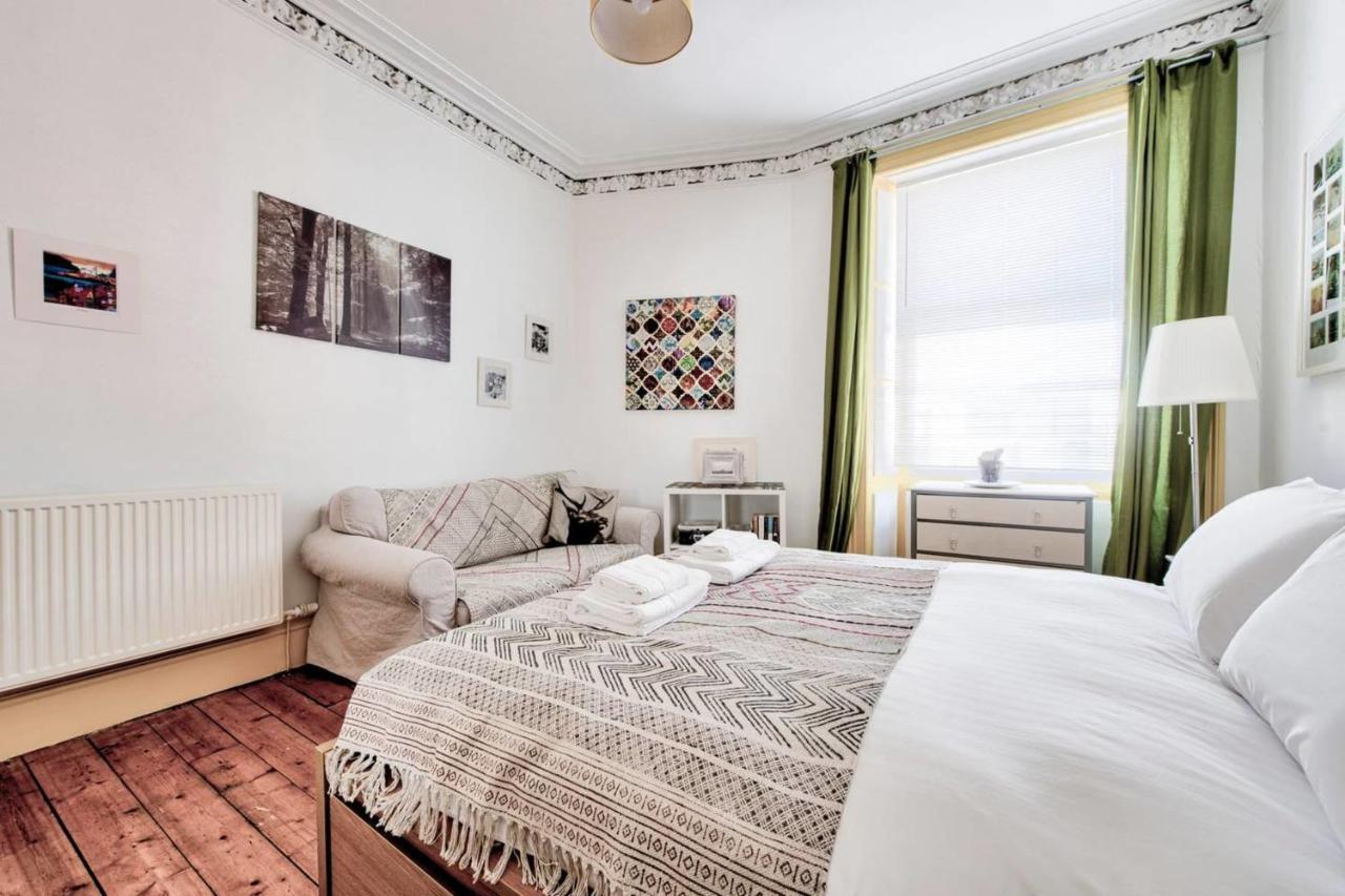 Guestready - Cosy Home 5 Minutes From Waverley! Единбург Екстериор снимка