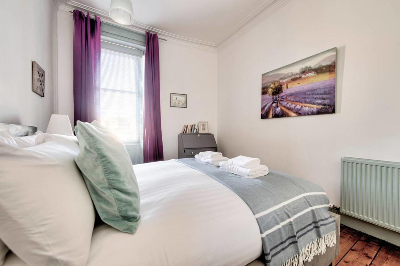 Guestready - Cosy Home 5 Minutes From Waverley! Единбург Екстериор снимка