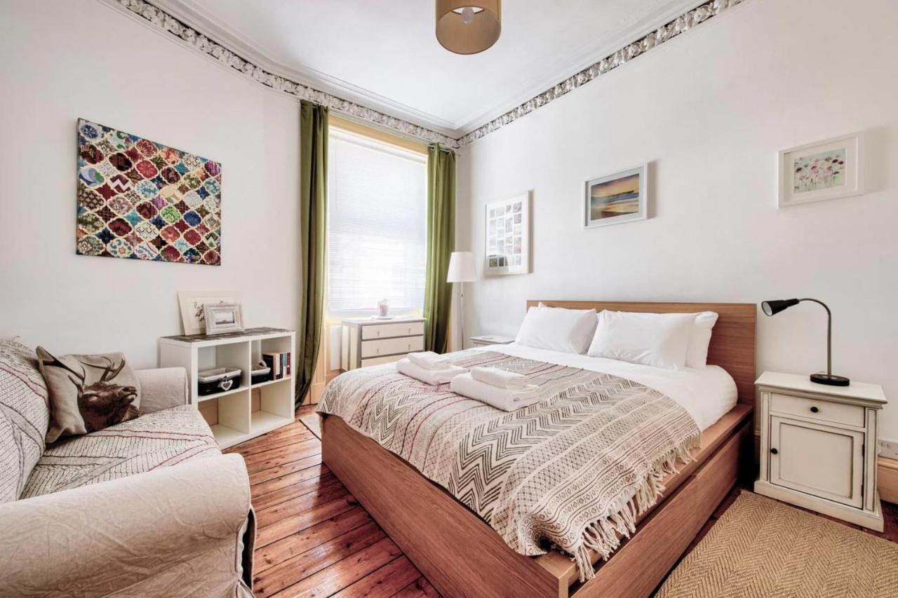 Guestready - Cosy Home 5 Minutes From Waverley! Единбург Екстериор снимка